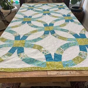 JCP Home Quilt Queen 80 x 80 Green Blue Double Wedding Ring 100% Cotton